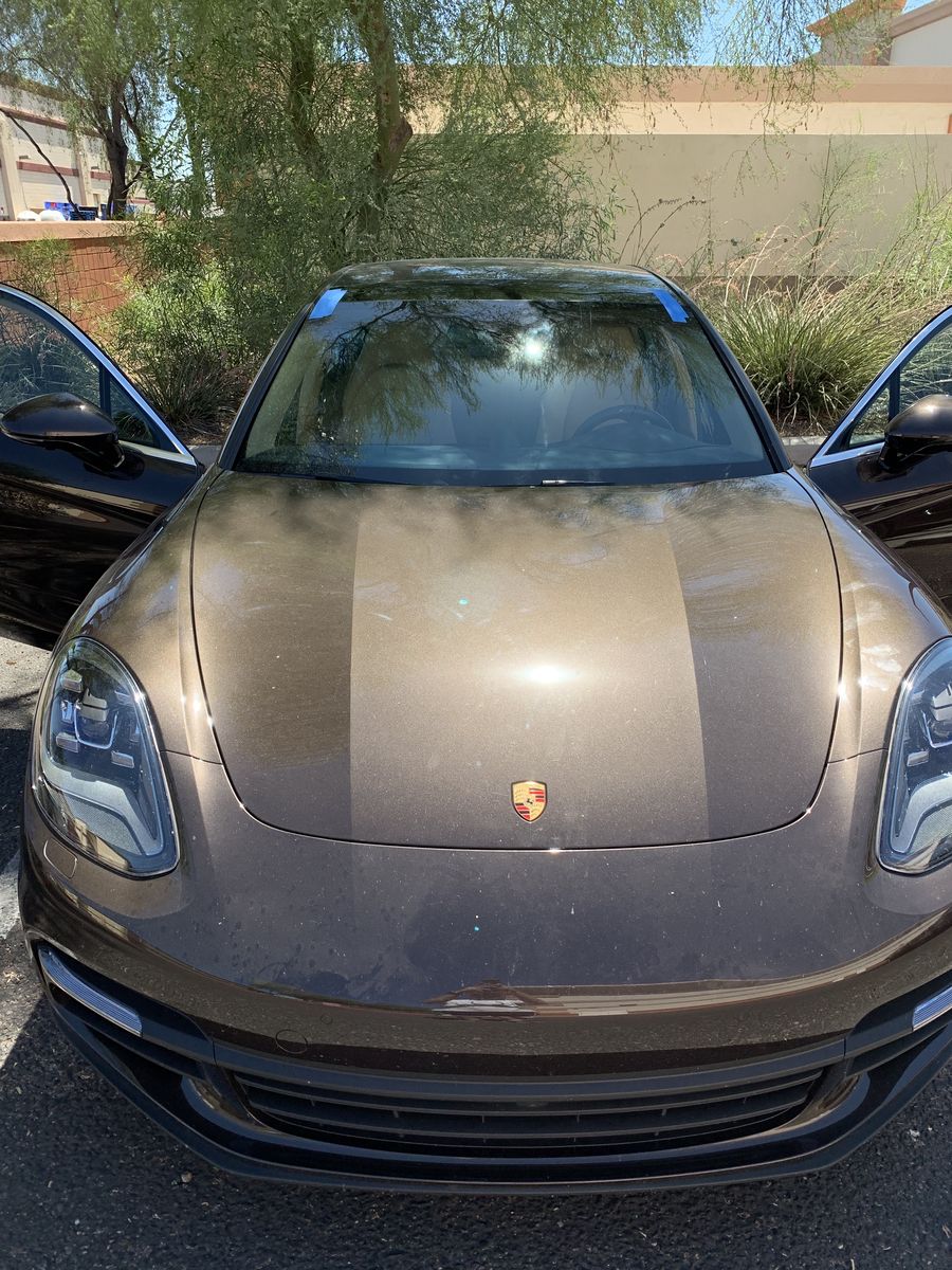 Windshield replacement on a Porsche Panamera